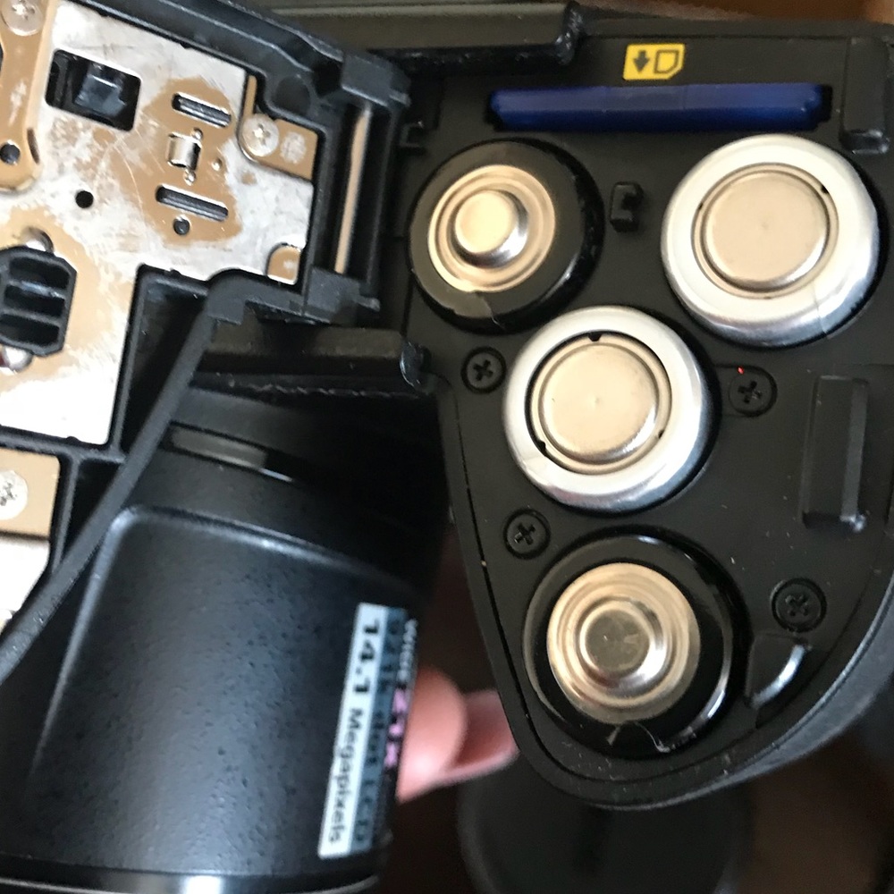 Nikon Camera - Picture 5 of 8